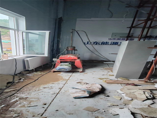 元宝地基基础下沉墙体裂缝加固注浆顶升施工